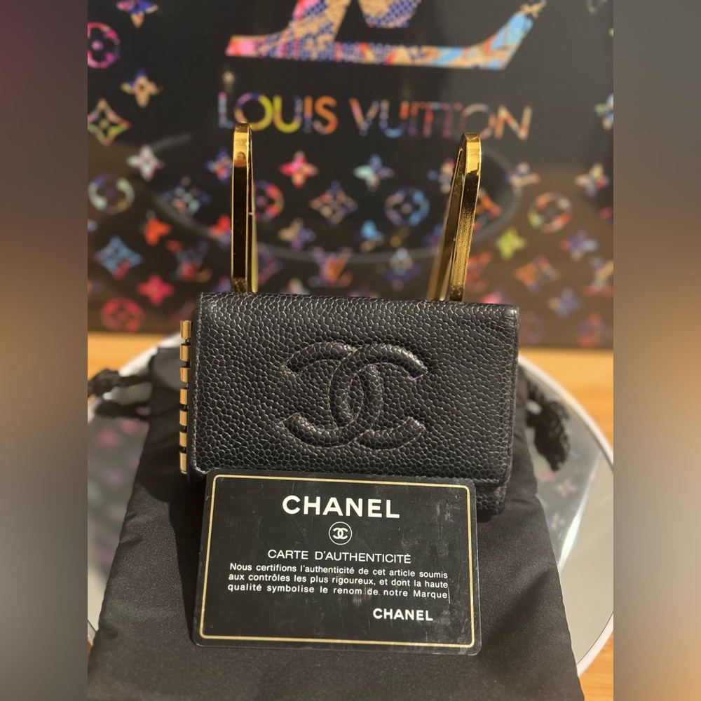 CHANEL 6 Ring Key Case